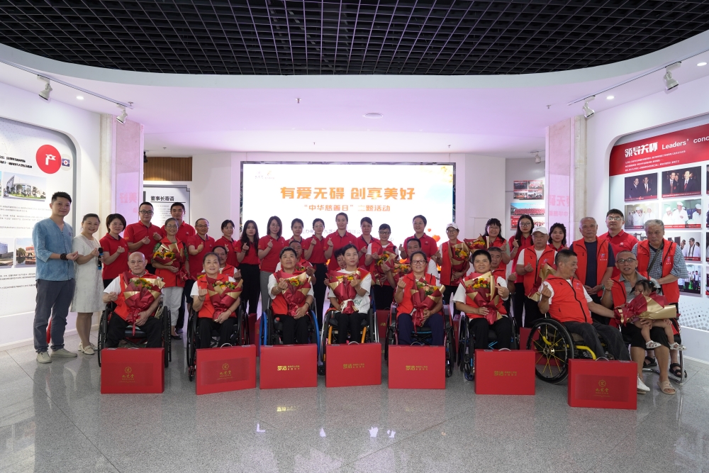 лա ǿռǣ㹫濪չ аް á